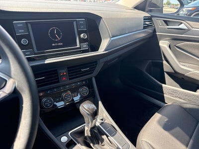 2024 Volkswagen Jetta SE Auto