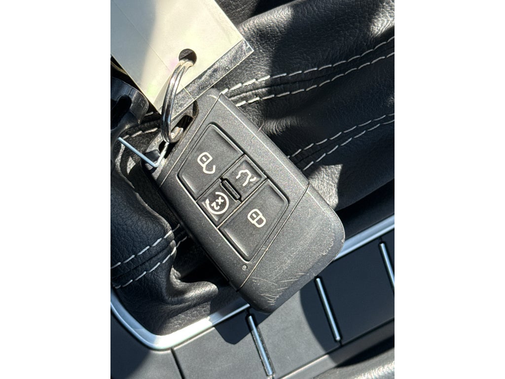 2024 Volkswagen Jetta SE Auto