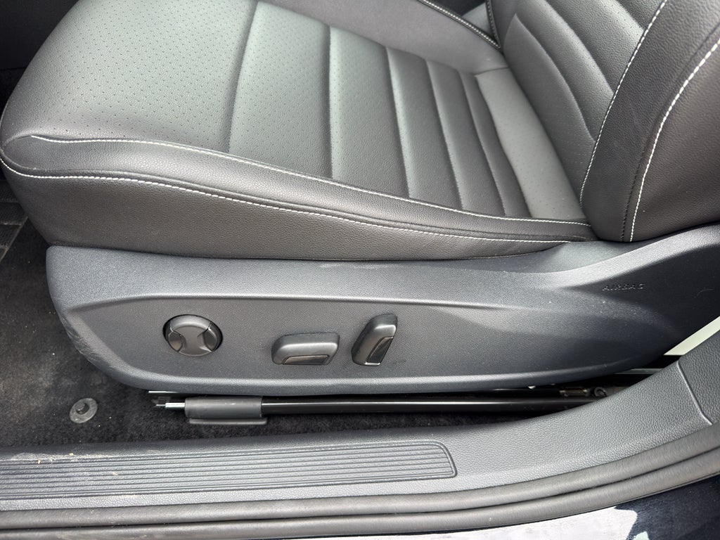 2024 Volkswagen Jetta SE Auto