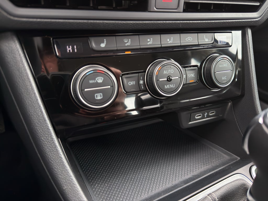 2024 Volkswagen Jetta SE Auto