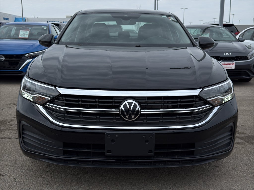 2024 Volkswagen Jetta SE Auto