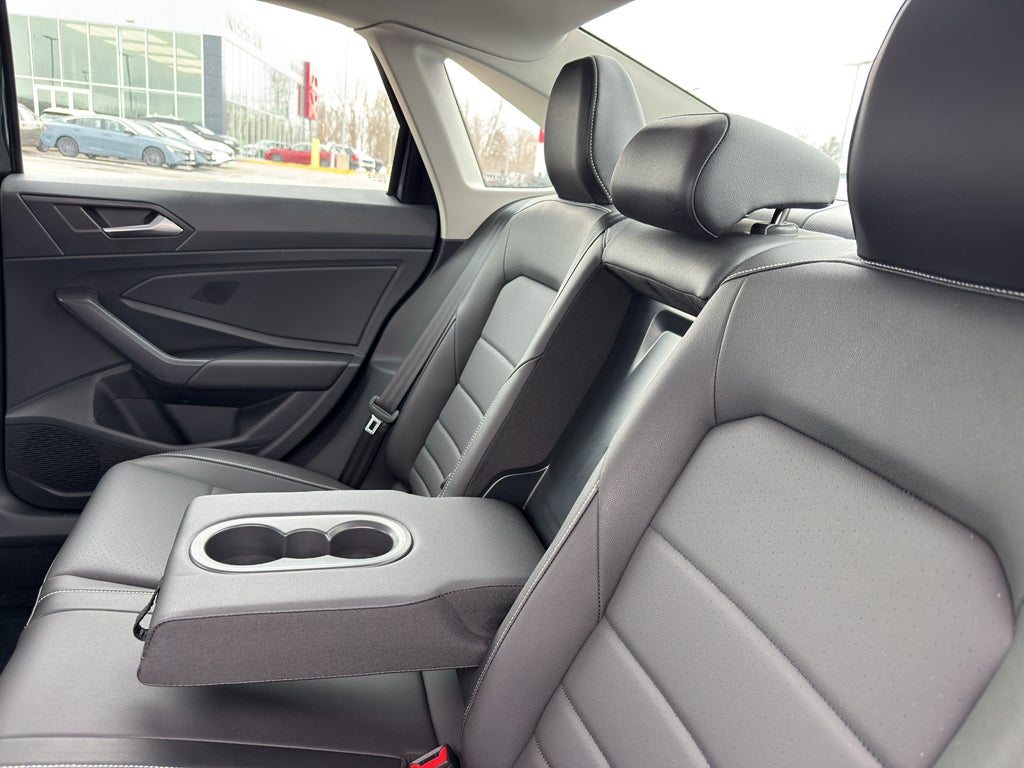 2024 Volkswagen Jetta SE Auto