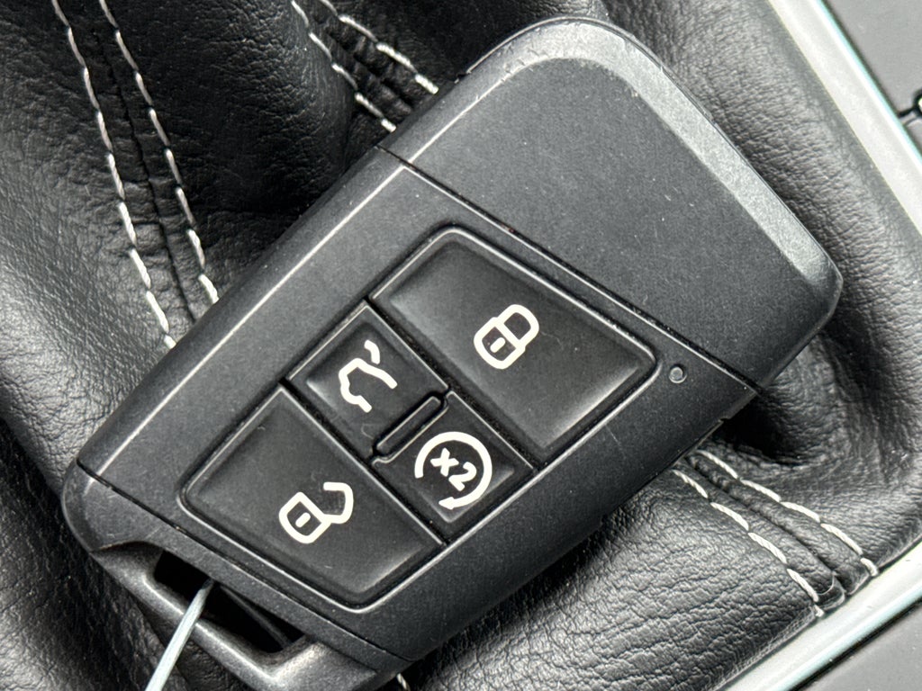 2024 Volkswagen Jetta SE Auto