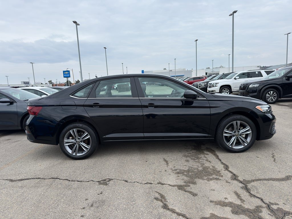 2024 Volkswagen Jetta SE Auto