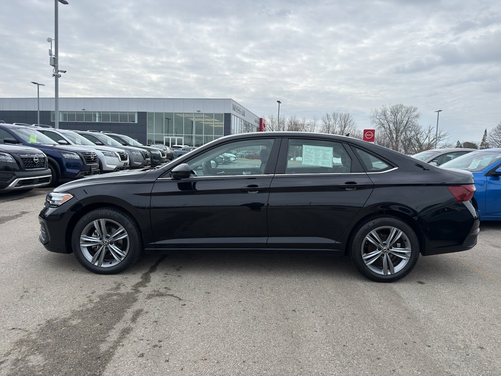 2024 Volkswagen Jetta SE Auto