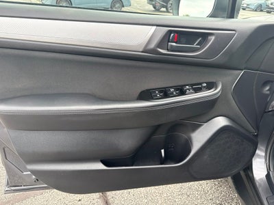 2019 Subaru Outback 2.5i