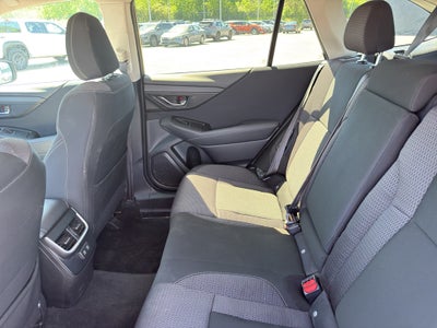 2022 Subaru Outback Premium CVT
