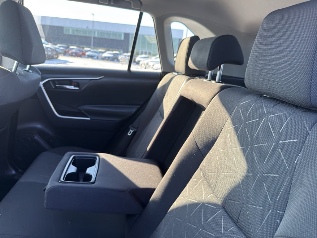 2021 Toyota RAV4 Hybrid XLE AWD (Natl)