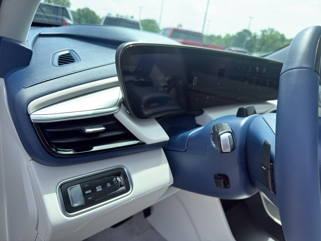 2025 Buick Enclave 4dr Avenir