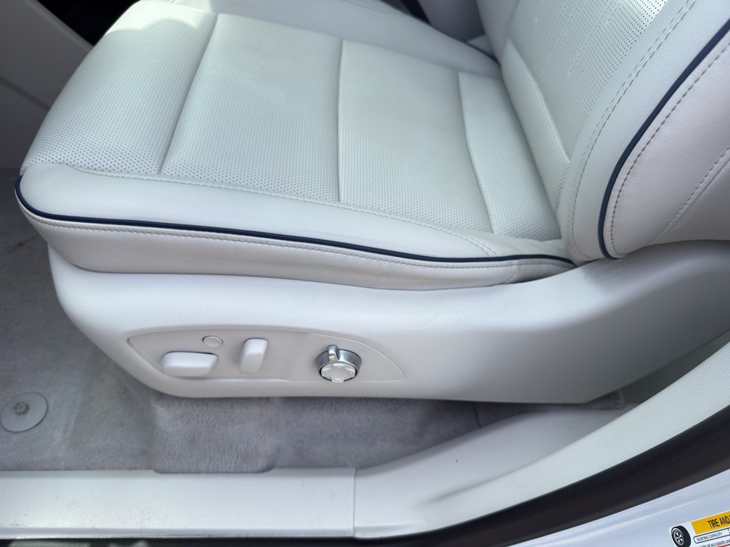 2025 Buick Enclave 4dr Avenir