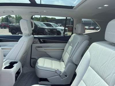 2025 Buick Enclave 4dr Avenir