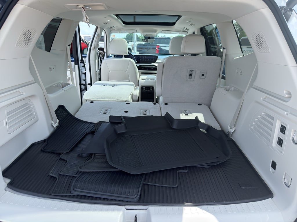 2025 Buick Enclave 4dr Avenir