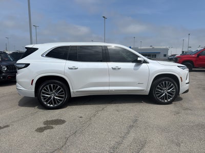 2025 Buick Enclave 4dr Avenir