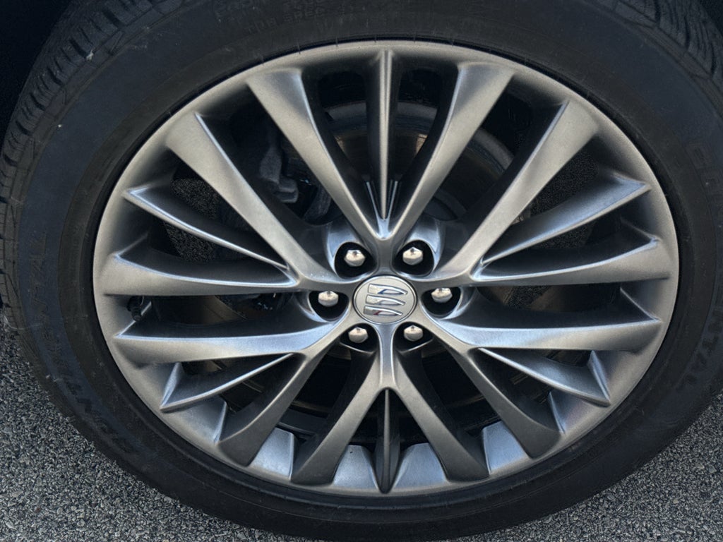 2025 Buick Enclave 4dr Avenir