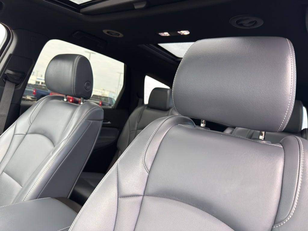 2022 Buick Enclave Essence AWD