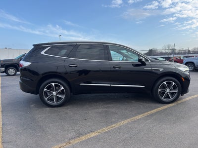 2022 Buick Enclave Essence AWD