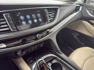 2018 Buick Enclave Essence AWD