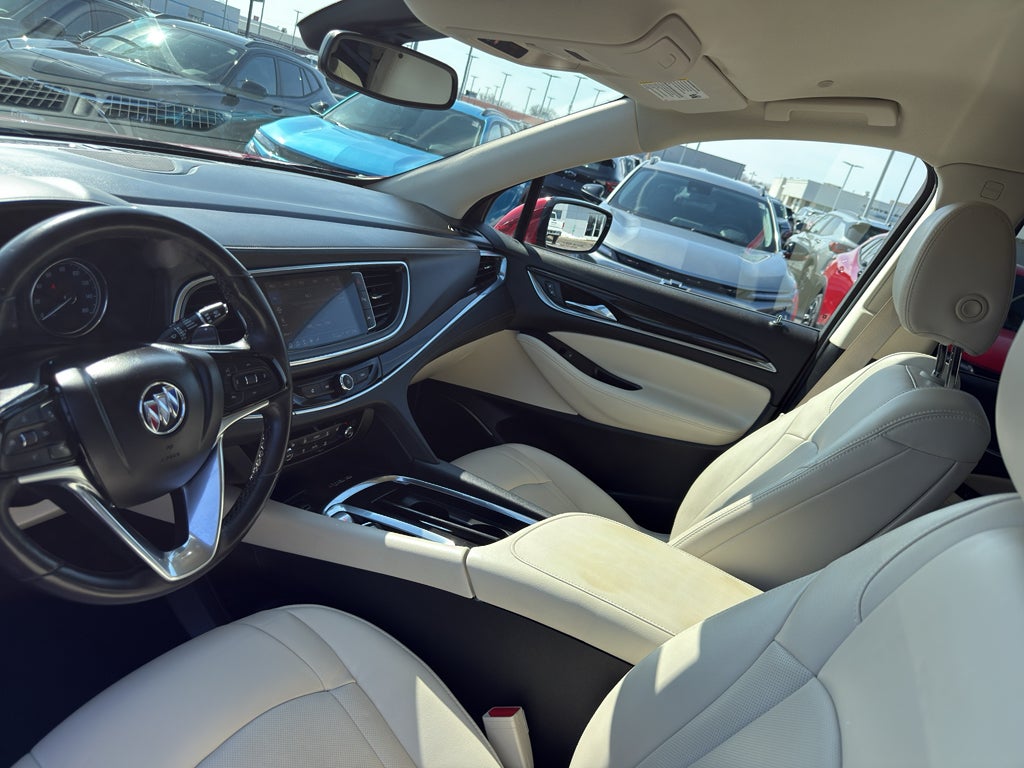 2023 Buick Enclave Essence AWD