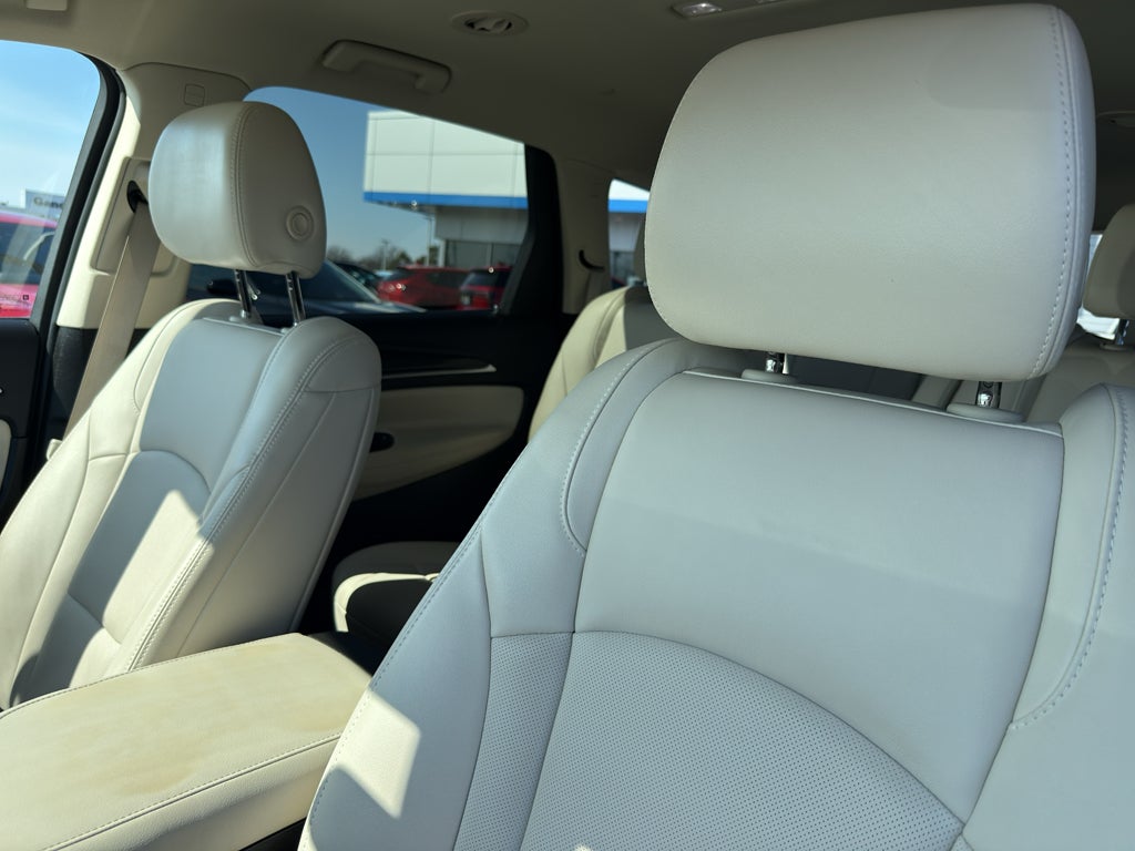 2023 Buick Enclave Essence AWD