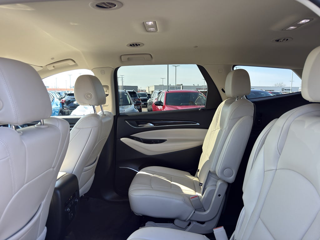 2023 Buick Enclave Essence AWD