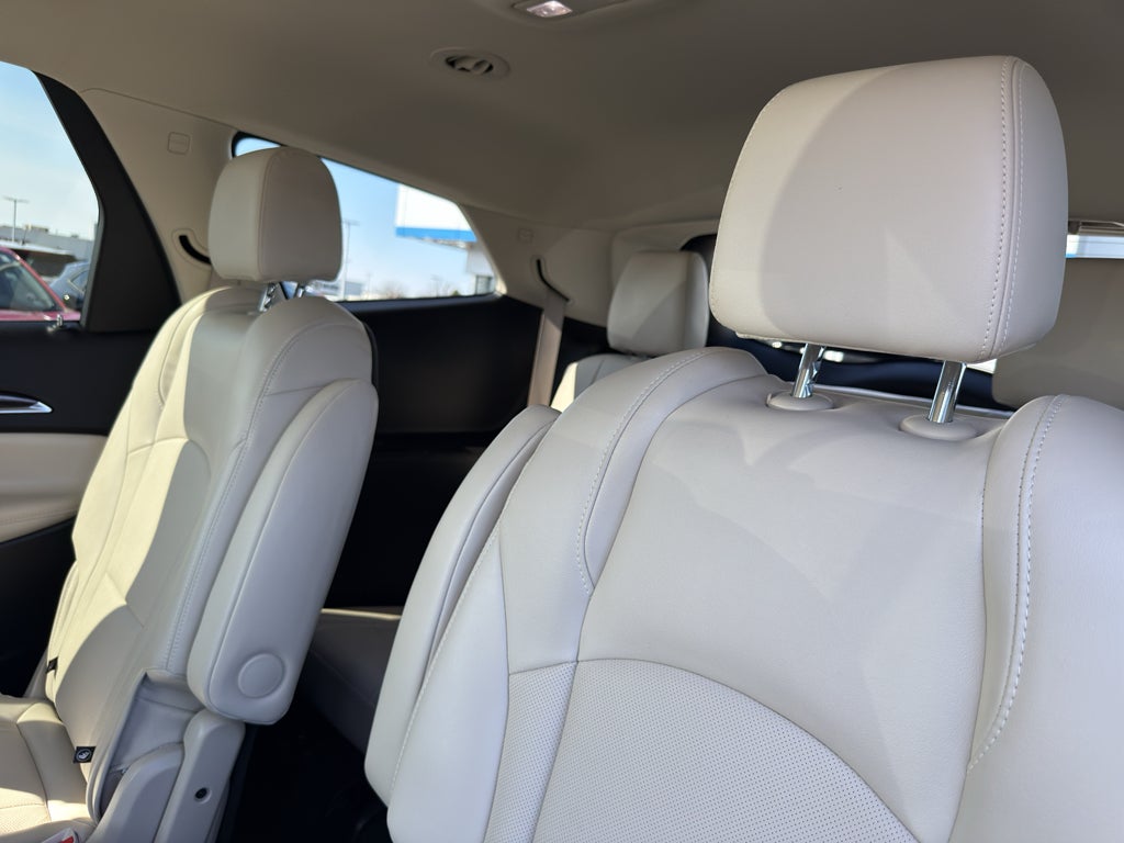 2023 Buick Enclave Essence AWD
