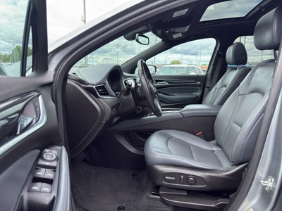 2023 Buick Enclave Essence AWD