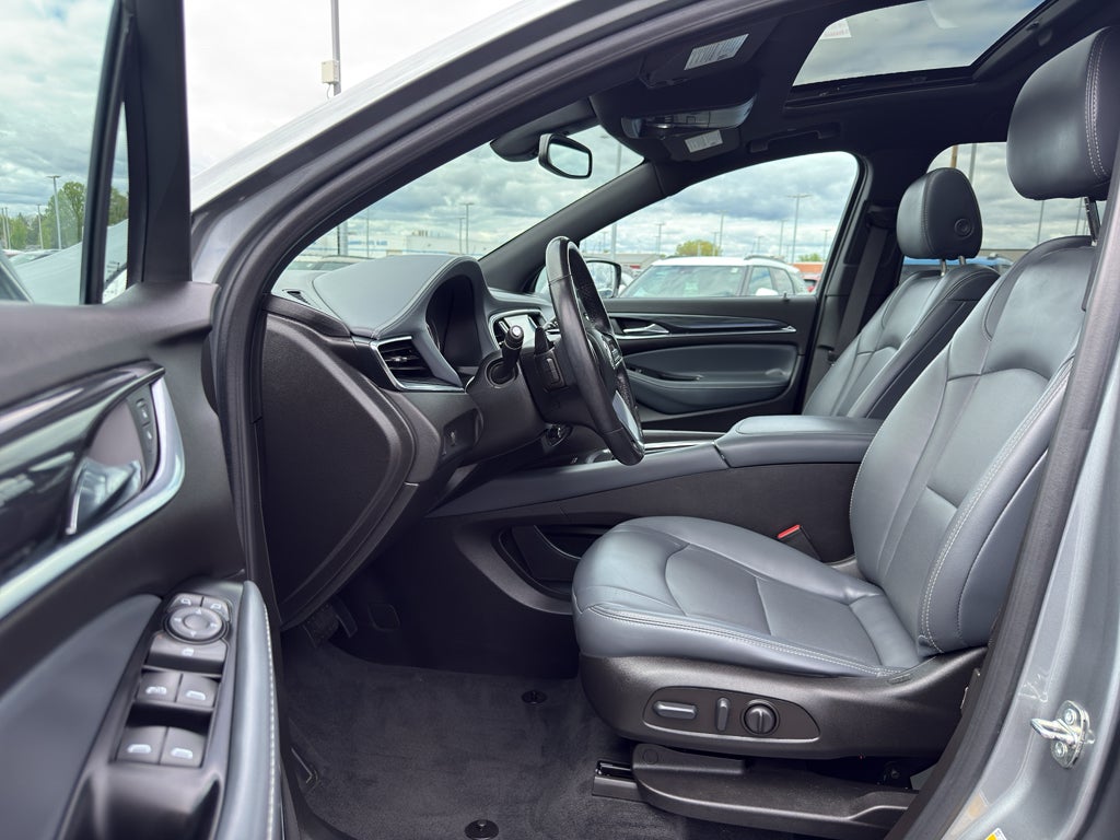 2023 Buick Enclave Essence AWD
