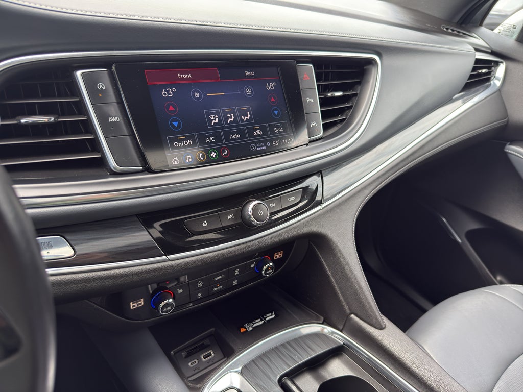 2023 Buick Enclave Essence AWD