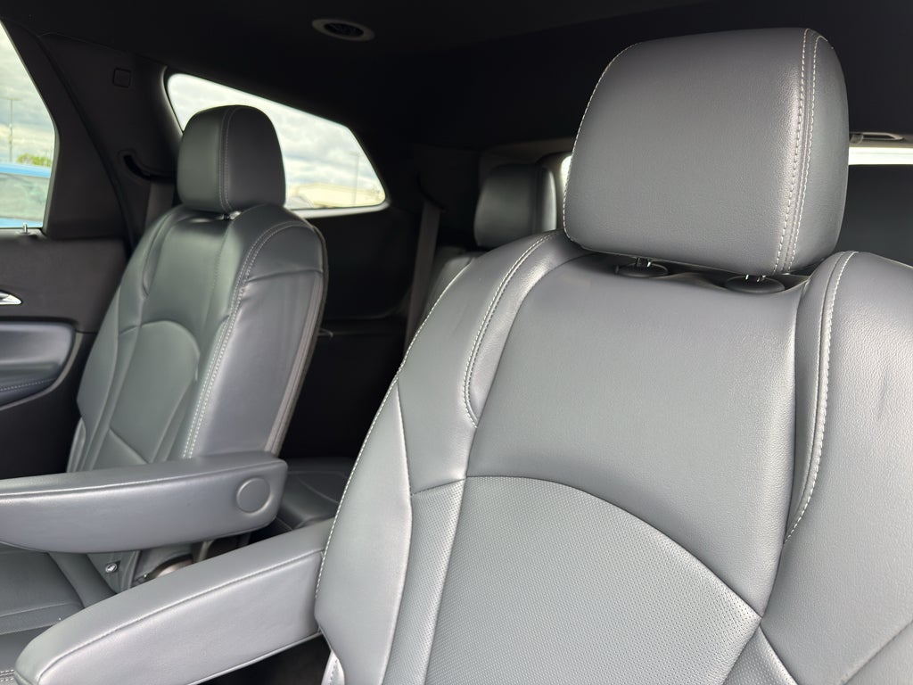 2023 Buick Enclave Essence AWD