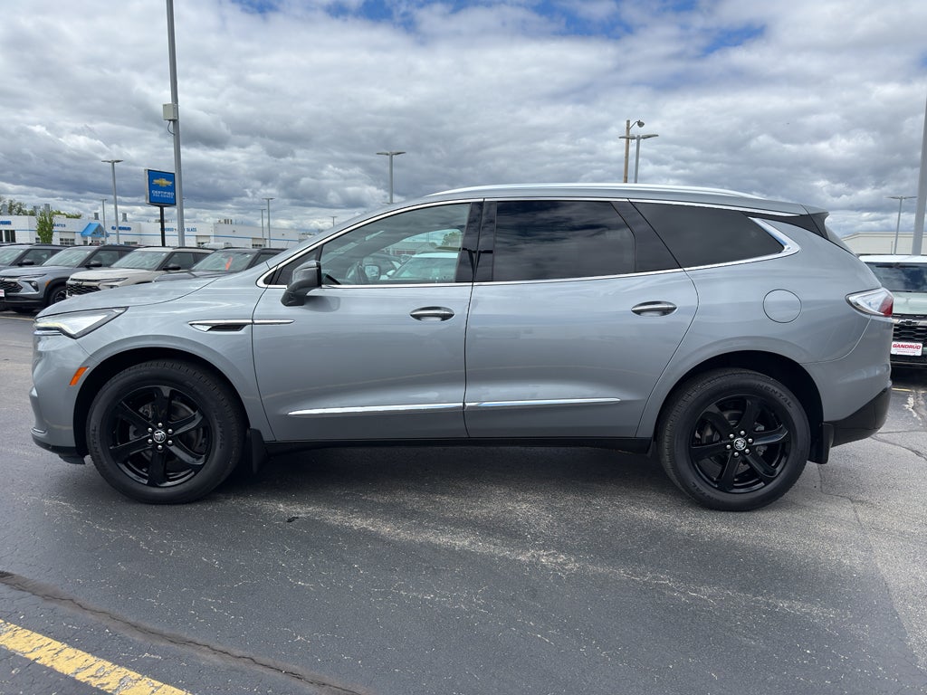 2023 Buick Enclave Essence AWD