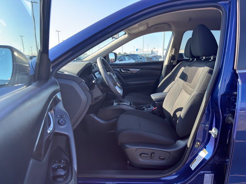 2020 Nissan Rogue AWD SV