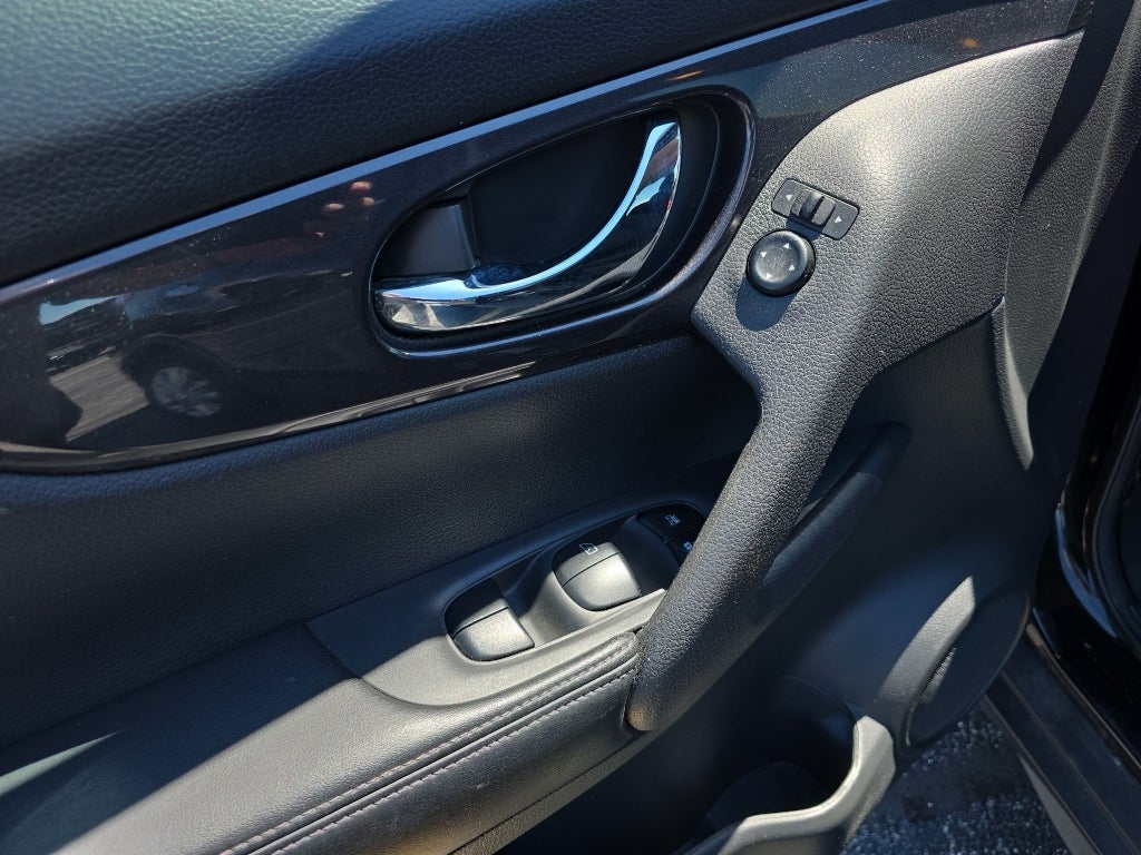 2017 Nissan Rogue AWD SV