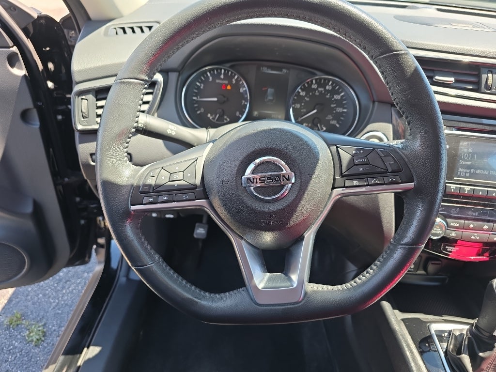 2017 Nissan Rogue AWD SV