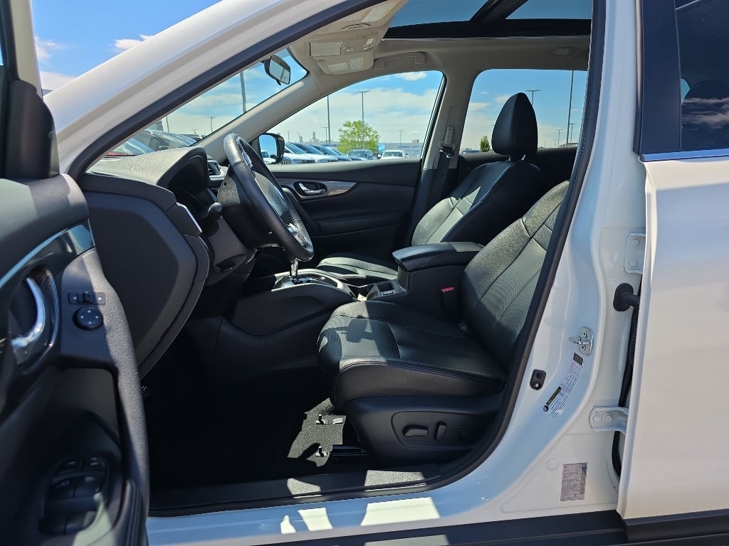 2016 Nissan Rogue AWD 4dr SL