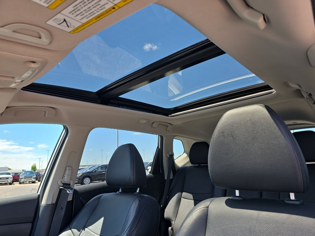 2016 Nissan Rogue AWD 4dr SL