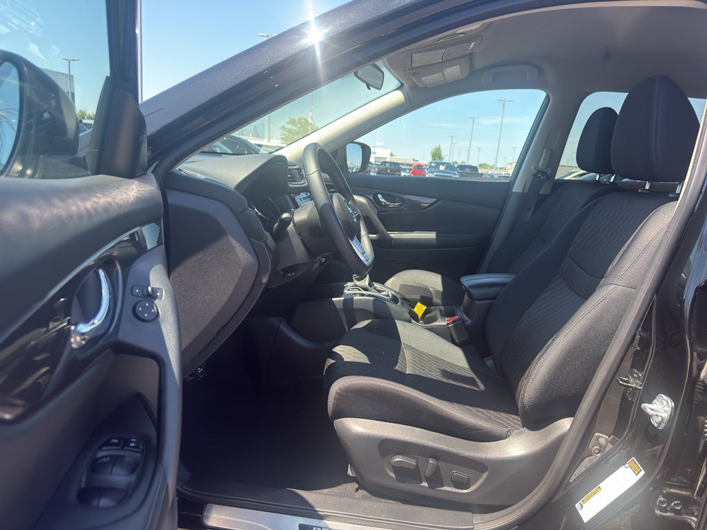 2018 Nissan Rogue AWD SV