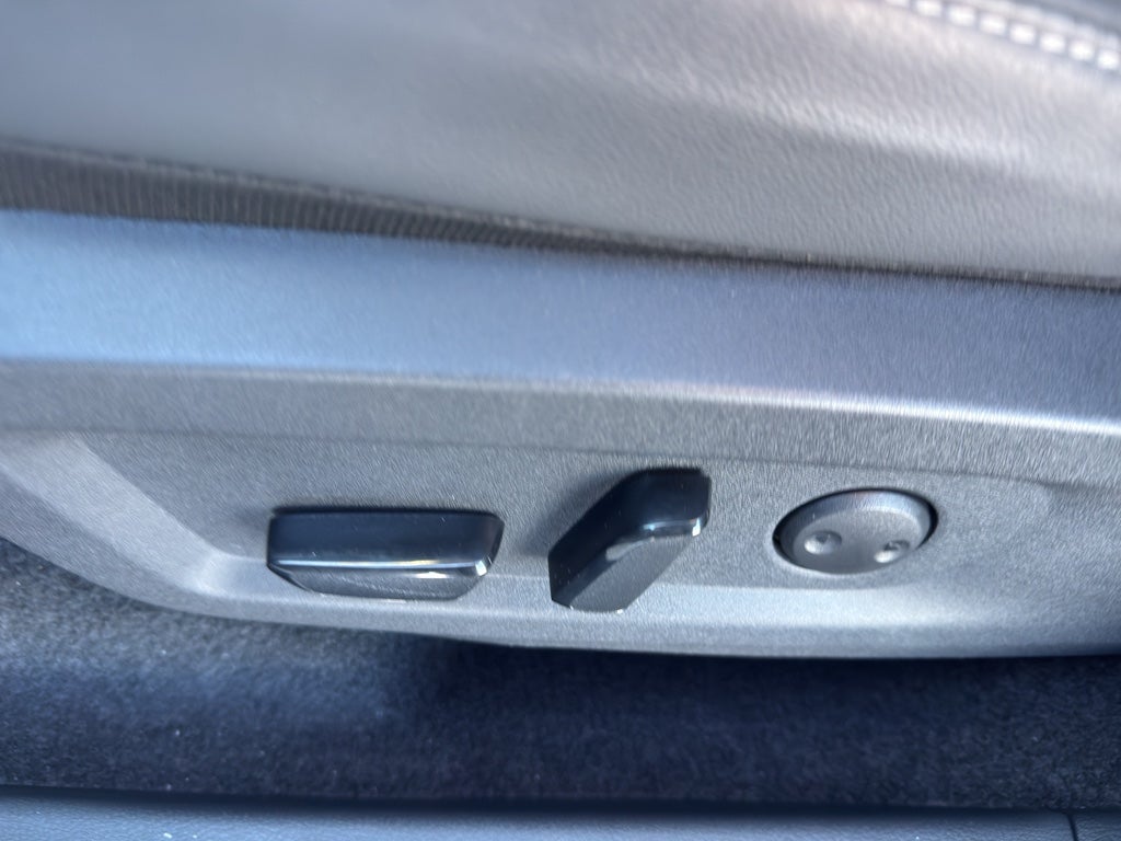 2025 Nissan Murano AWD SV