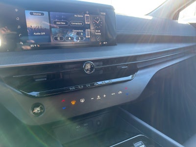 2025 Nissan Murano AWD SV