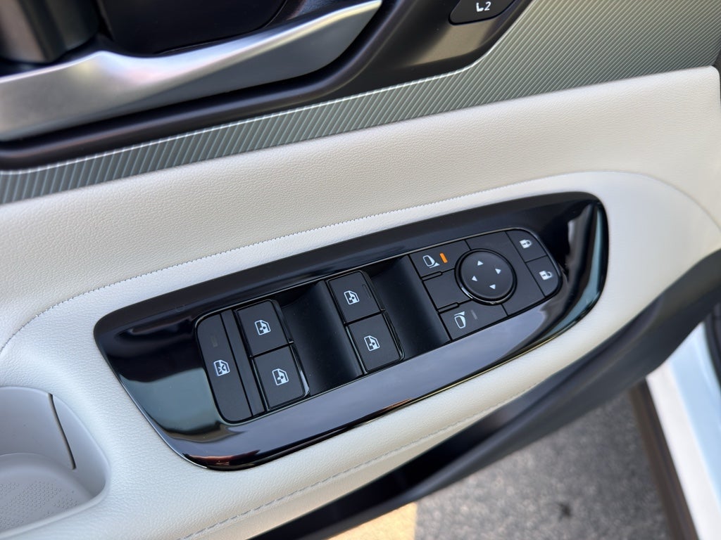 2026 Nissan Murano AWD SV