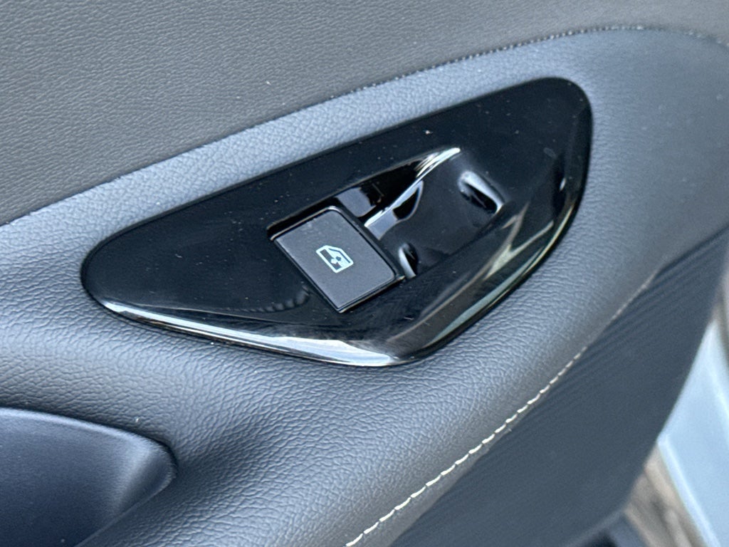 2026 Nissan Murano AWD SV