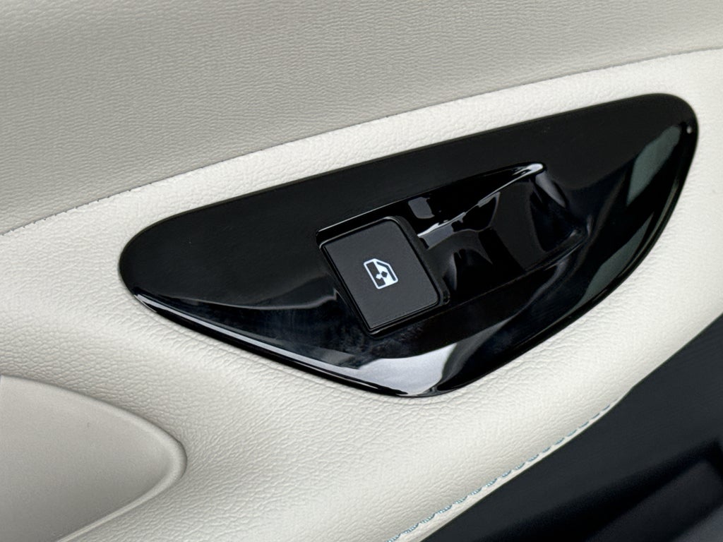 2026 Nissan Murano AWD Platinum