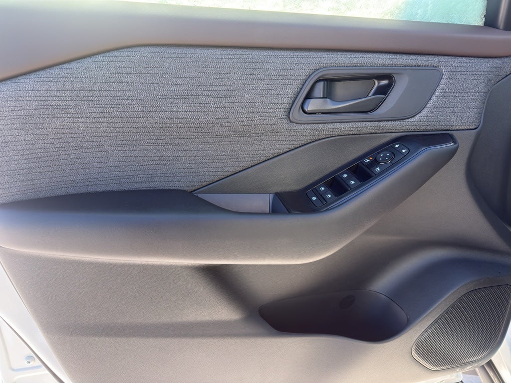 2023 Nissan Rogue FWD S