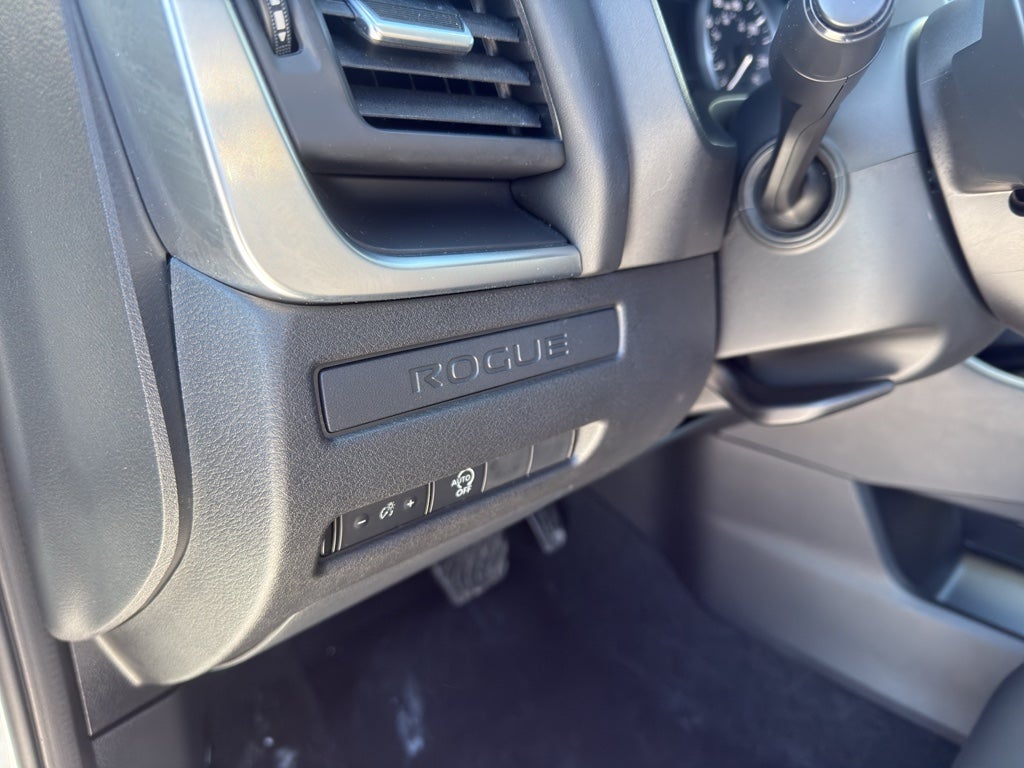 2023 Nissan Rogue FWD S