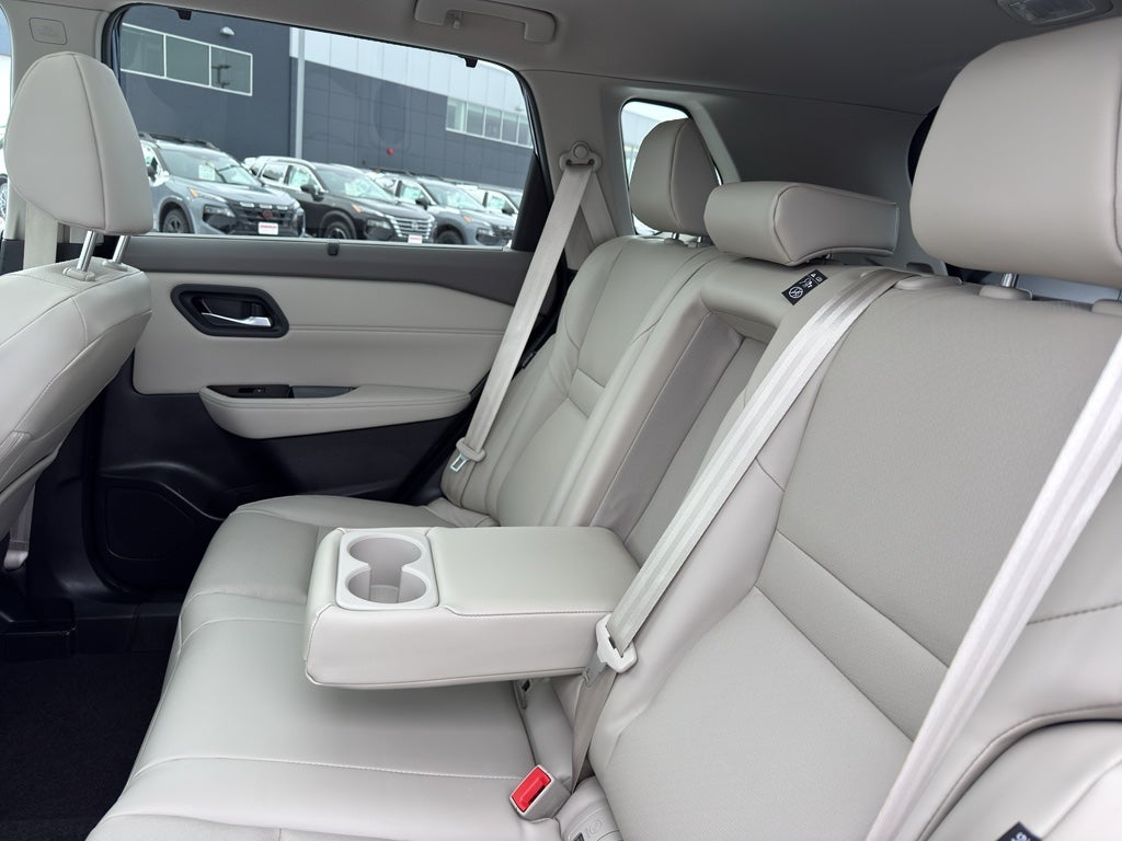 2023 Nissan Rogue AWD SV *Ltd Avail*