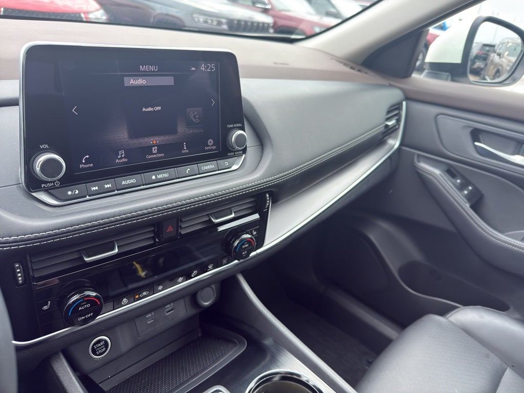 2023 Nissan Rogue AWD SV *Ltd Avail*