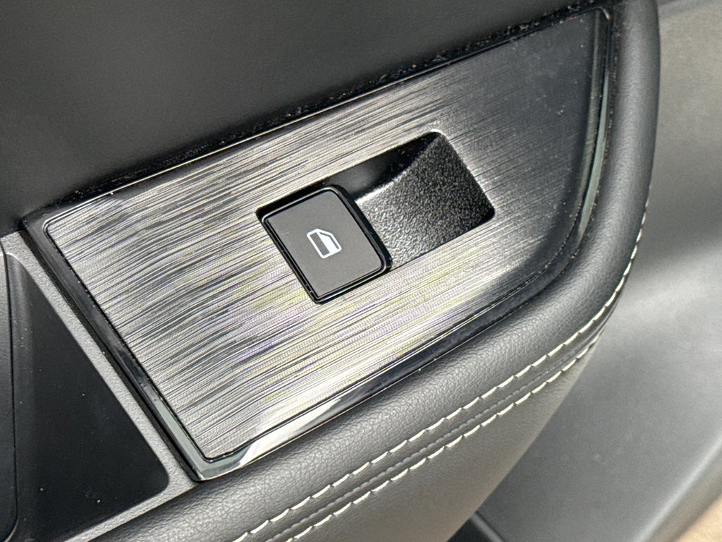 2023 Nissan Rogue AWD SV *Ltd Avail*