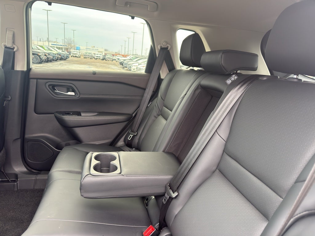 2023 Nissan Rogue AWD SV *Ltd Avail*