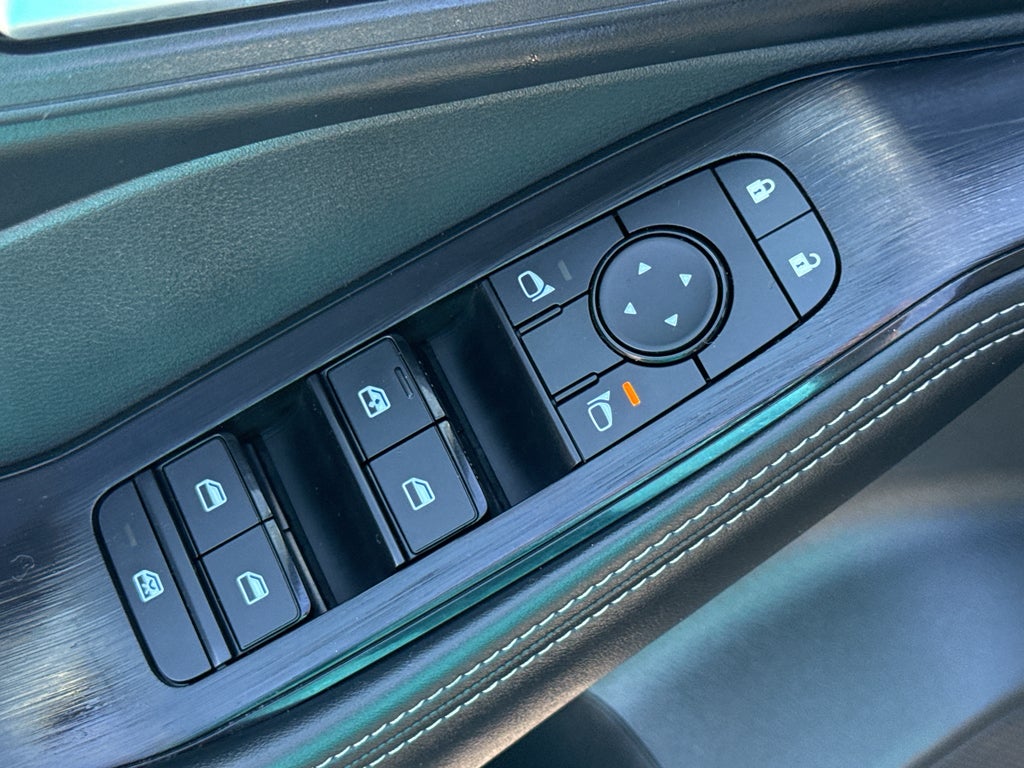 2025 Nissan Rogue AWD SV
