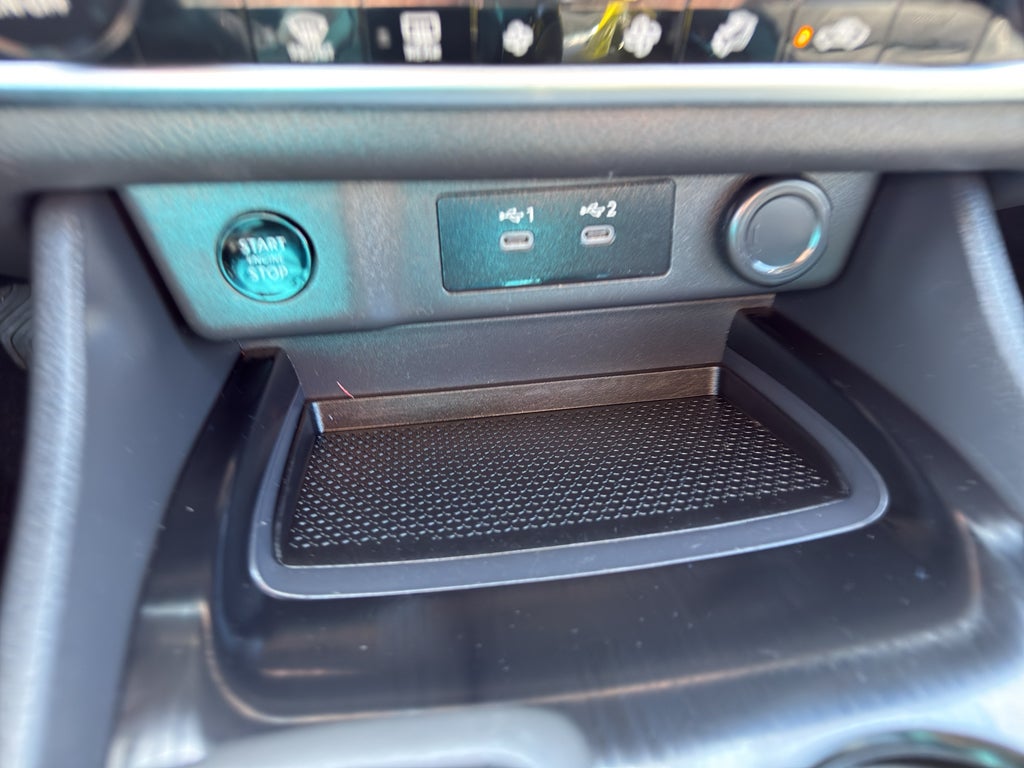 2025 Nissan Rogue AWD SV