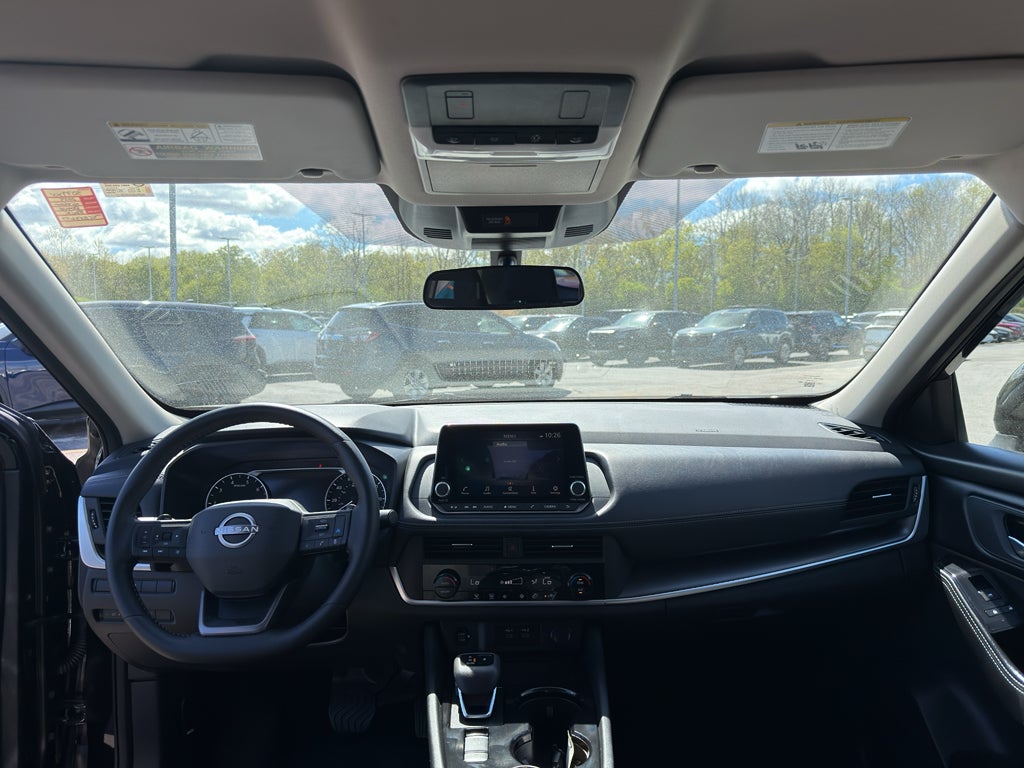 2025 Nissan Rogue AWD SV